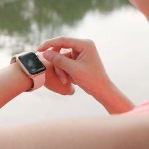 Evaluating the Efficiency of Smart Watches in Healthcare Monitoring